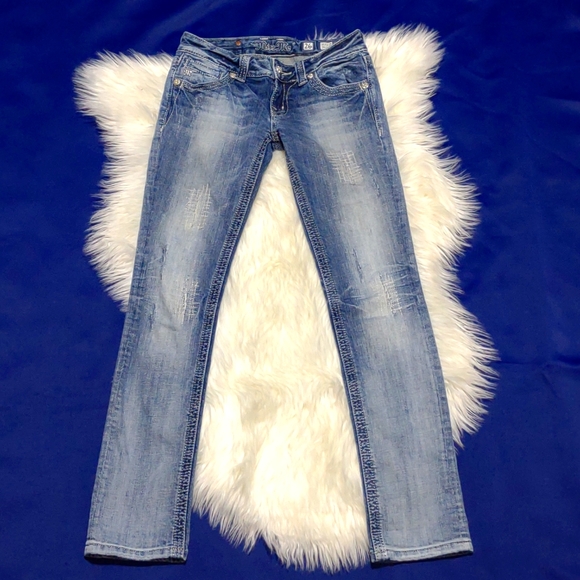 Miss Me Rhinestone Jester Straight Jeans 26 - Picture 5 of 17